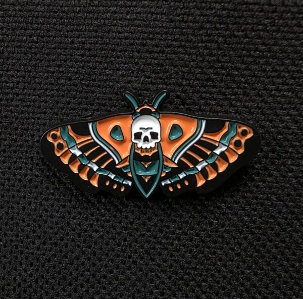 Pin polilla calavera muerte tattoo
