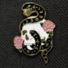 Pin calavera y serpiente tattoo dark punk