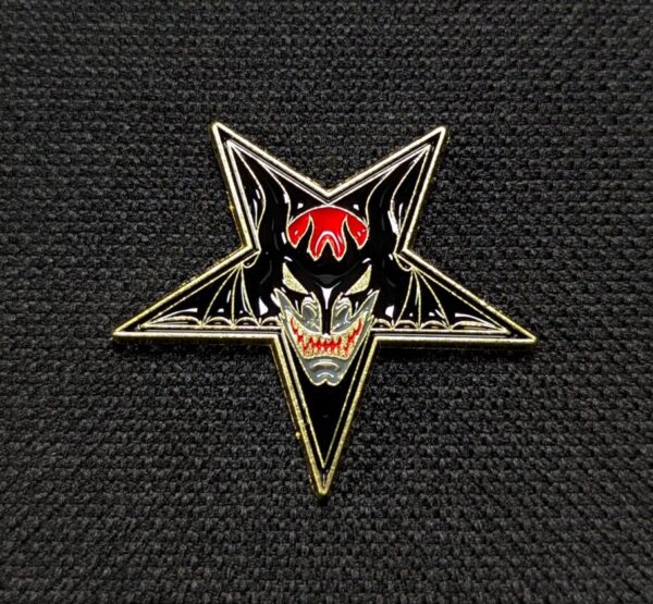 Pin estrella diablo