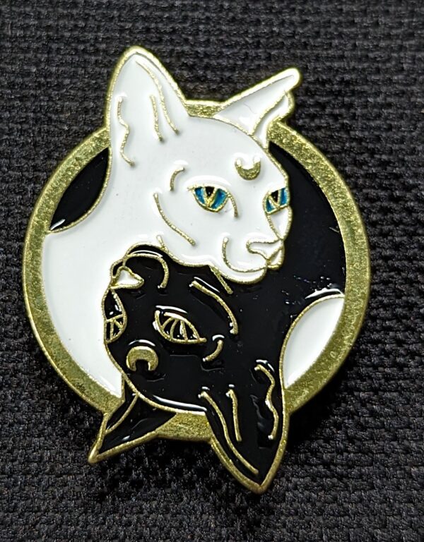 Pin Ying Yang Gato Egipcio Sphynx