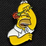Pin Homer Simpson llorando con una rosa