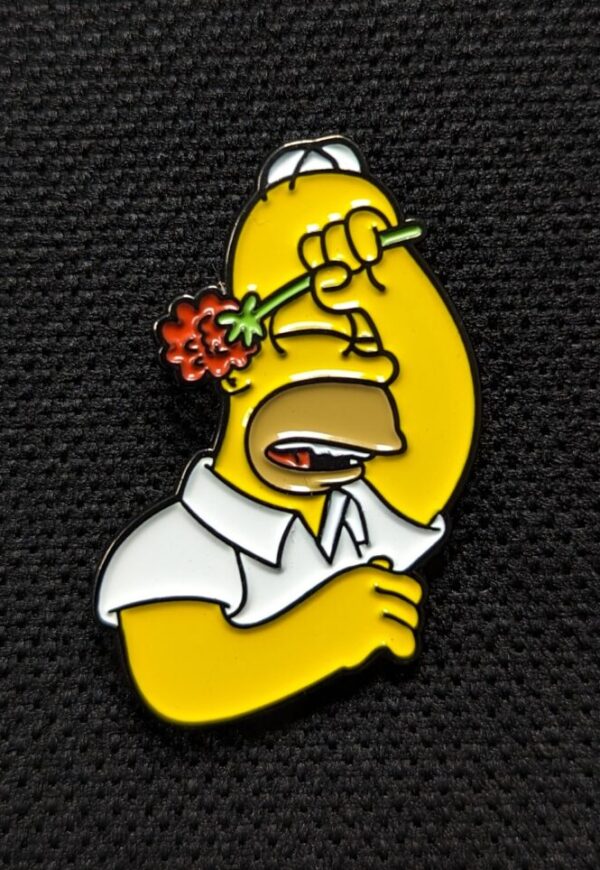 Pin Homer Simpson llorando con una rosa