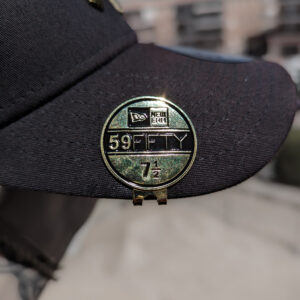 Clip para gorra pegatina new era