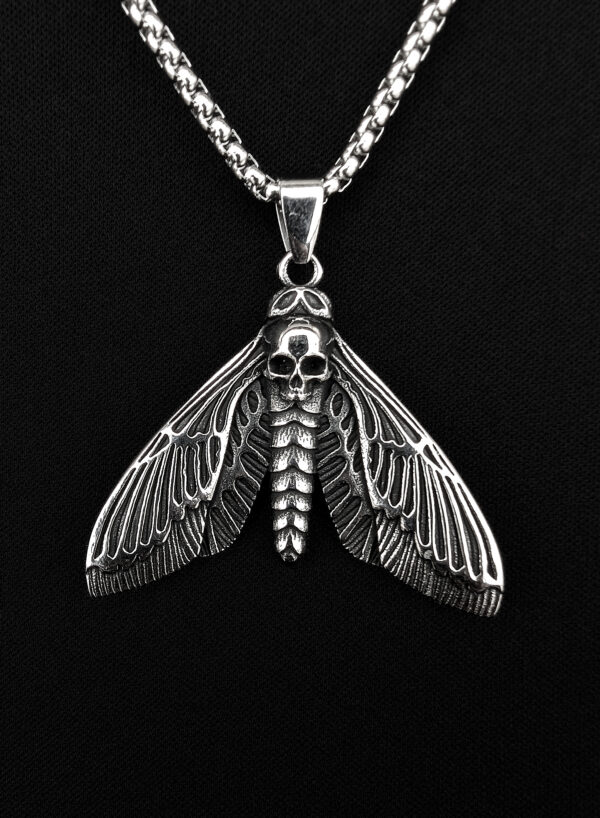 Collar Colgante Hombre Polilla de la Muerte Punk Dark Tattoo