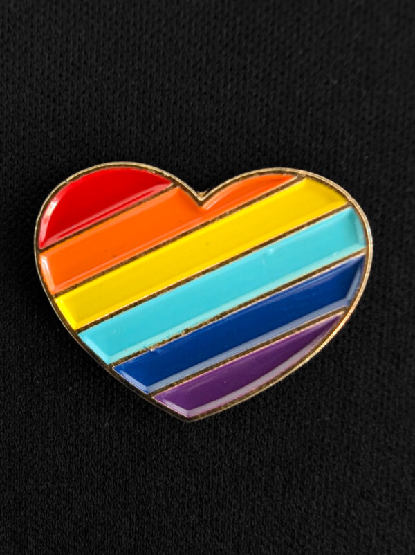 Pin Corazon LGTBIQ+