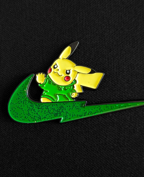 Pin Nike Pikachu