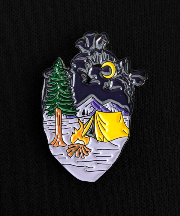 Pin Corazon Camping Noche